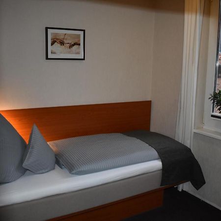 Hotel Neue Stuben วอล์ฟสบวร์ก ภายนอก รูปภาพ